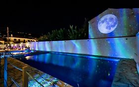 Amalia Hotel